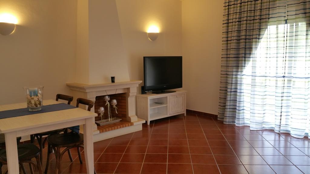 Apartamentos Clube Da Bemposta Alvor Rum bild
